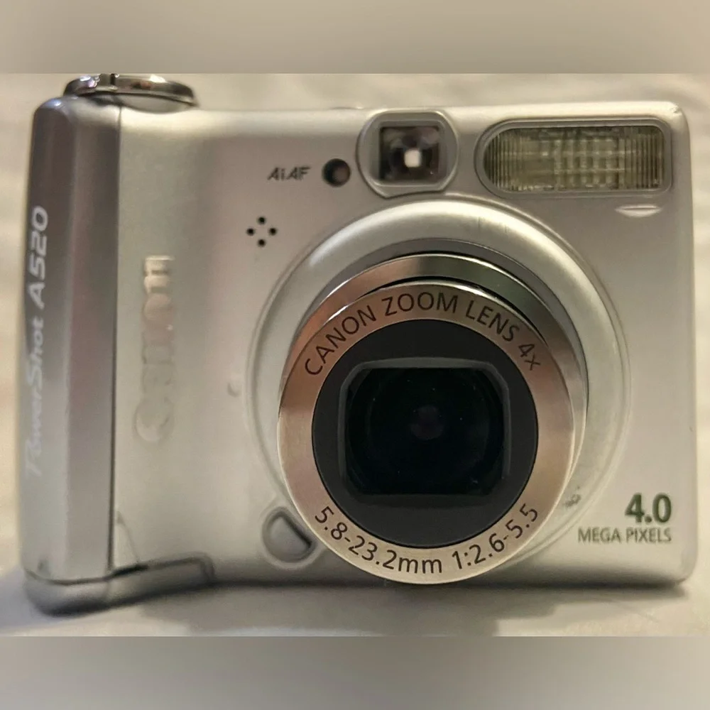 Canon PowerShot A520 Ai AF Digital Camera 4.0 Megapixel 4x Optical Zoom - Works